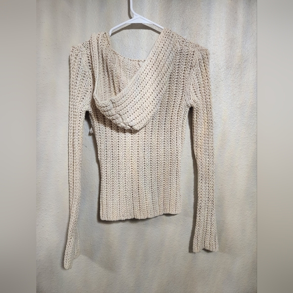 American Eagle Cream Knit Sweater - Picture 6 of 11